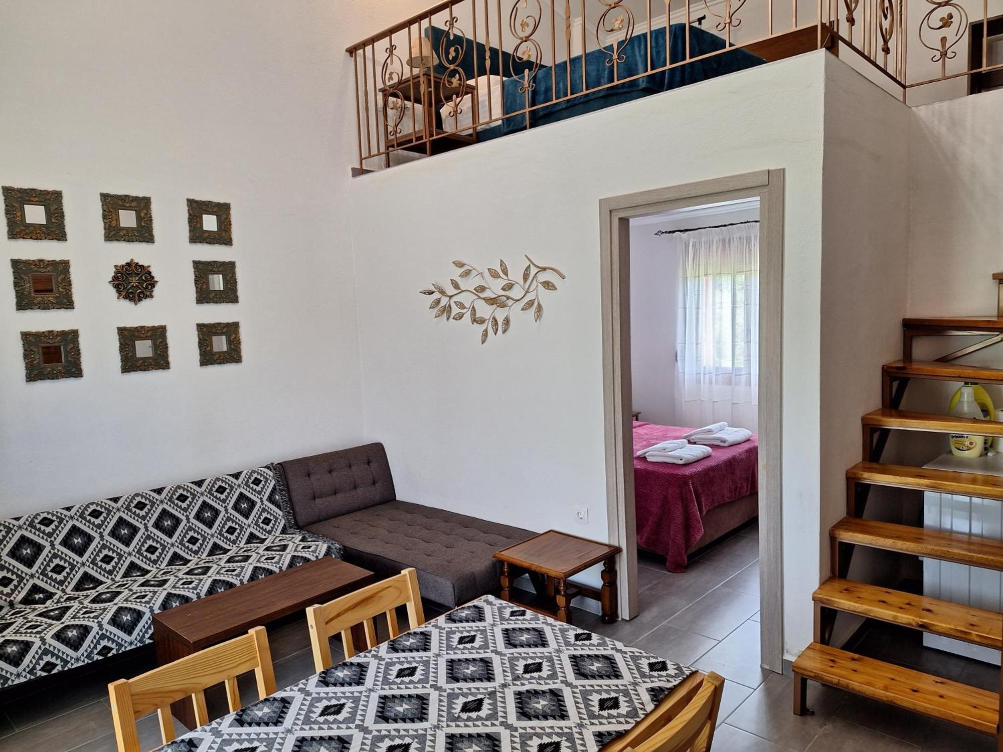 Appartamento To Petrino Spiti Possidi Esterno foto